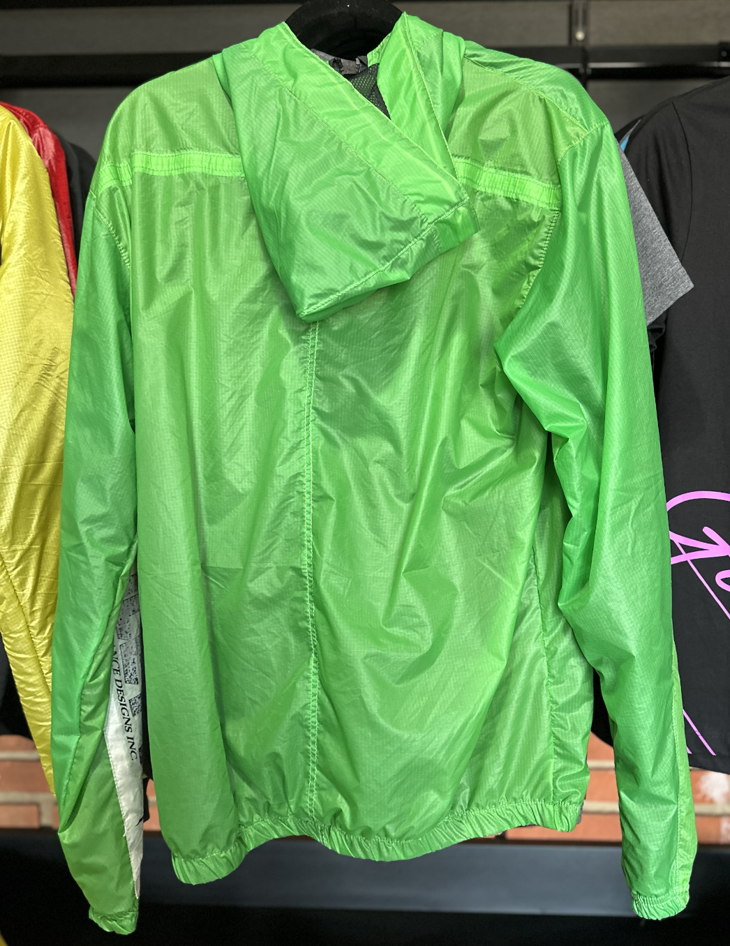 JAQUETA DE VELAME DESCOLA VERDE STILETTO - TAMANHO P