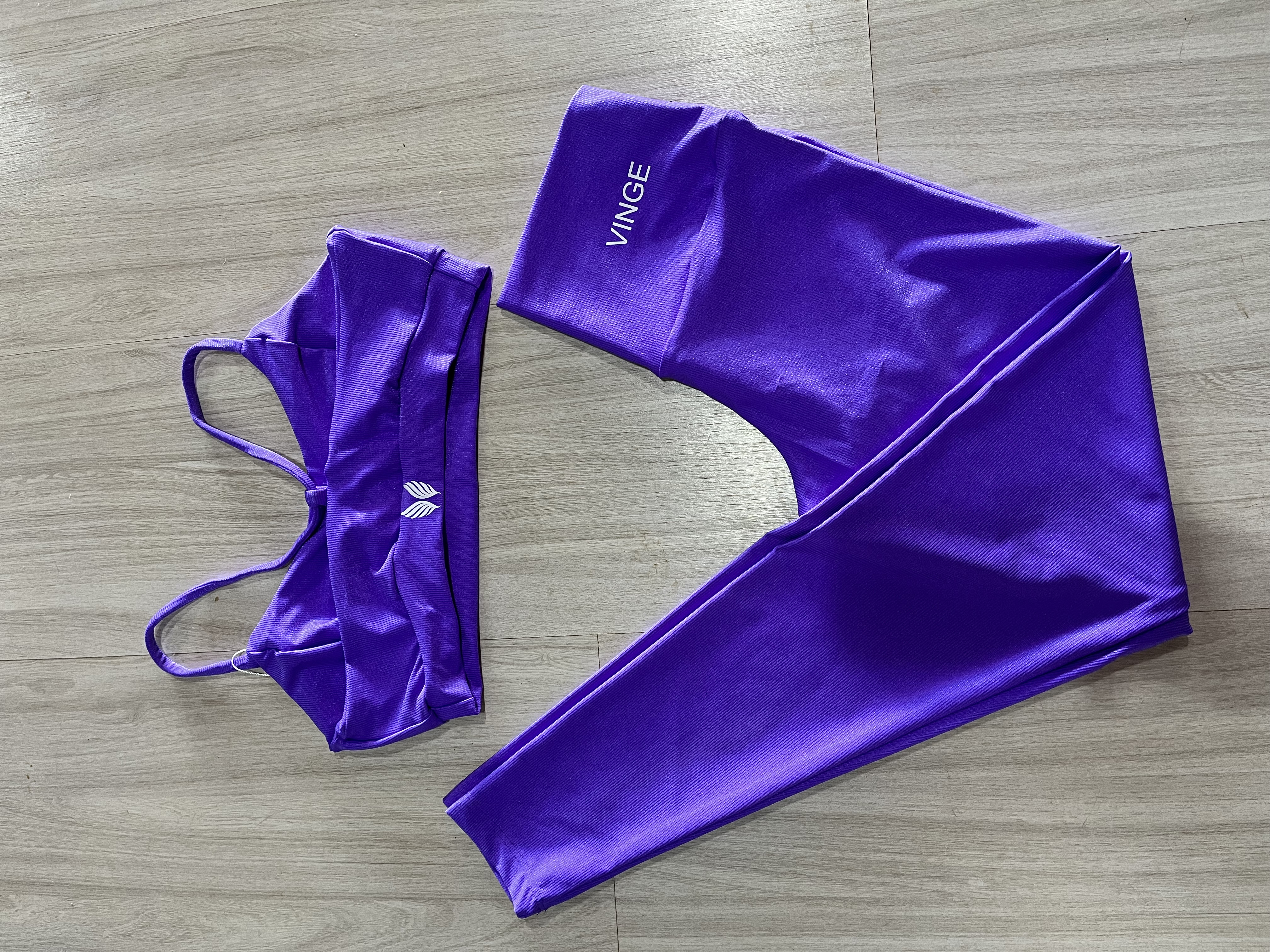 VINGE CONJUNTO LEGGING + TOP ROXO